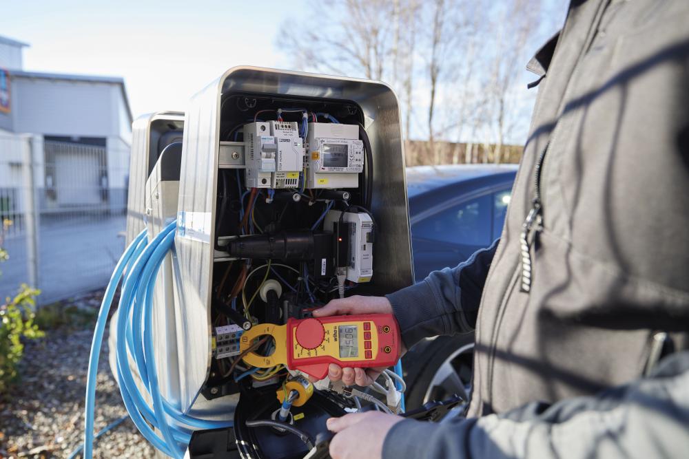 Wiha Digital-Stromzangen- Multimeter 1000V CAT IV Produktbild img10 L