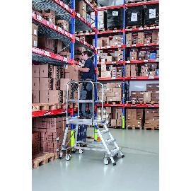 ZARGES Treppenpodest fahrbar 60° Produktbild