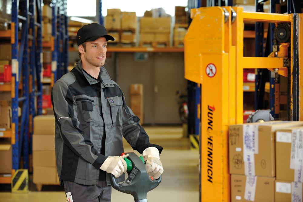 Anstosskappe EN 812, schwarz Voss Produktbild img2 L