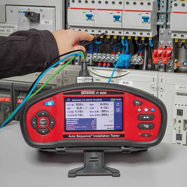 Installationsprüfgerät IT 200 Benning Produktbild img2 L