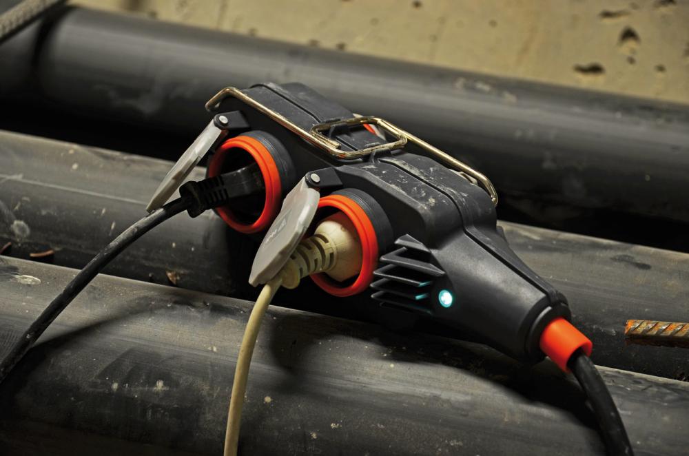 Verlängerungskabel 4-fachIP54 H07RN-F3G2,5 10m professionalLINE Brennenstuhl Produktbild img3 L