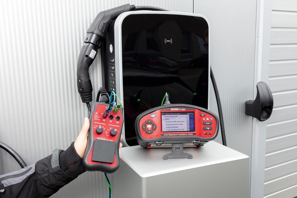 Installationsprüfgerät IT 200 Benning Produktbild img3 L