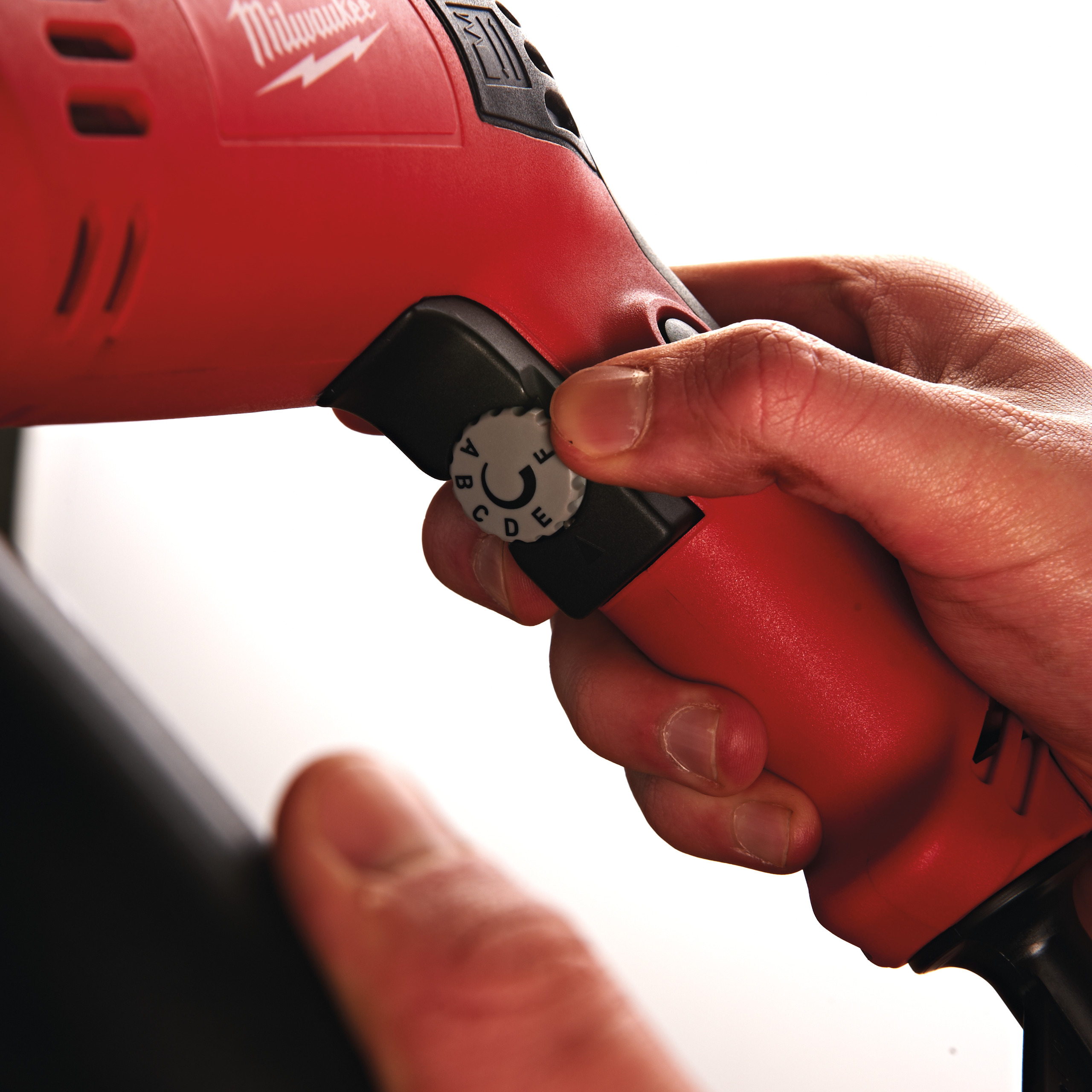 Diamantbohrmaschine Milwaukee DE13RP 630W Produktbild img3 L