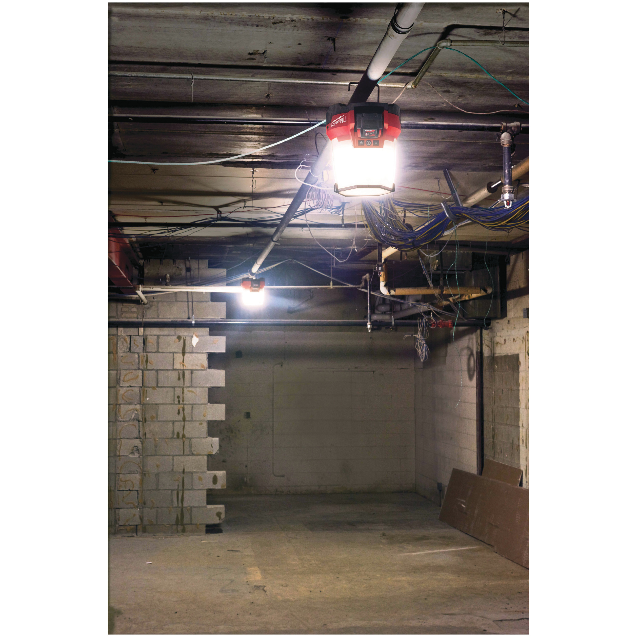 M18ONESLSP-0 (SCHUKO GALP socket) Akku-Bauleuchte Produktbild img3 L