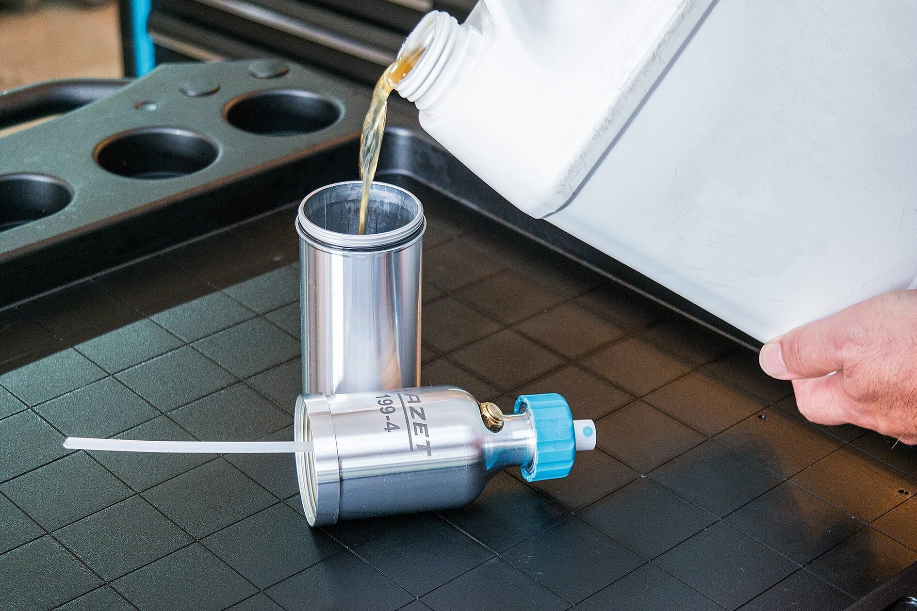 HAZET Sprühflasche ∙ wiederbefüllbar 199-4 ∙ 0,227 l Produktbild img6 L