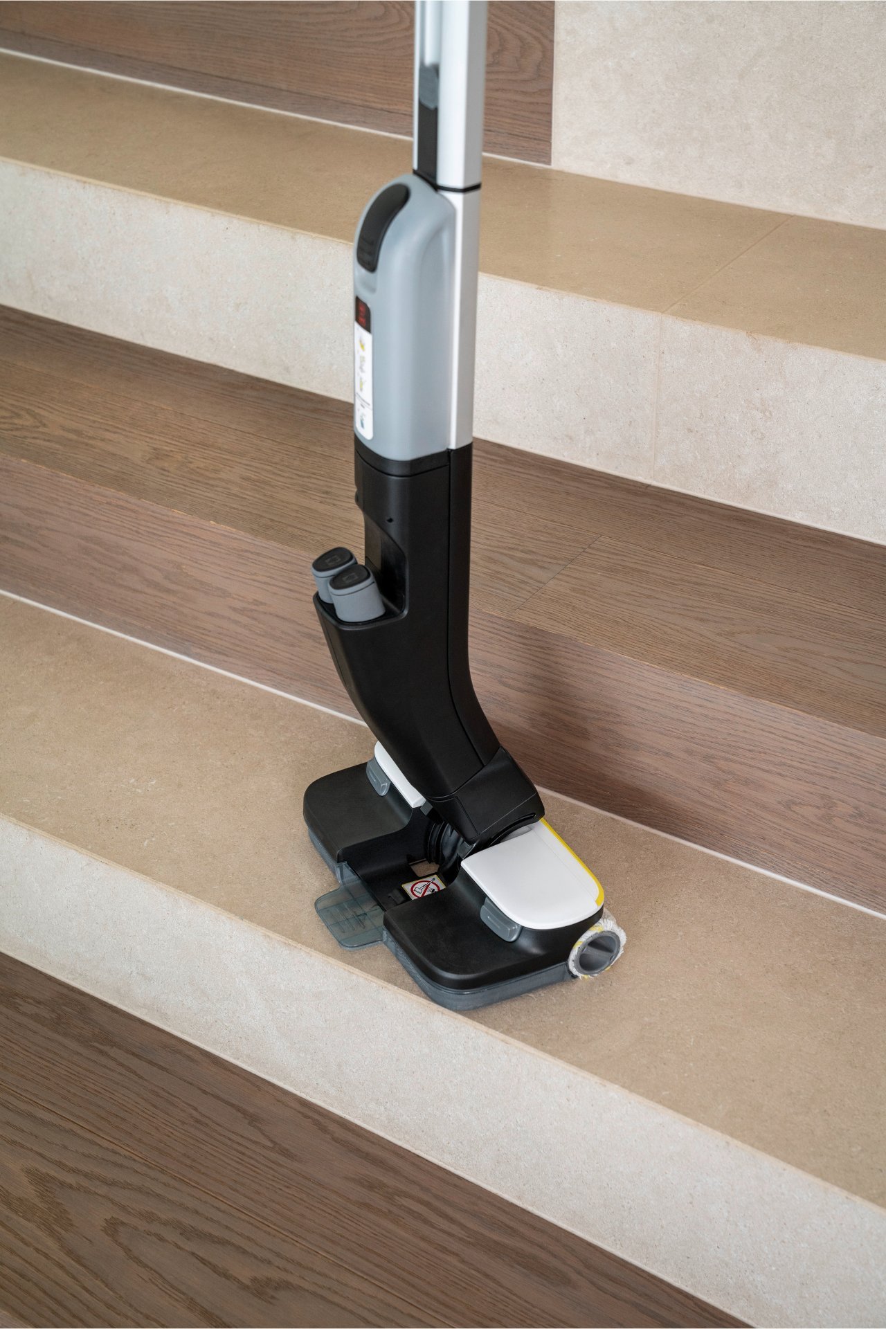 Kärcher Schnellladegeraet Duo Bat Power 4 V *EU Produktbild img3 L