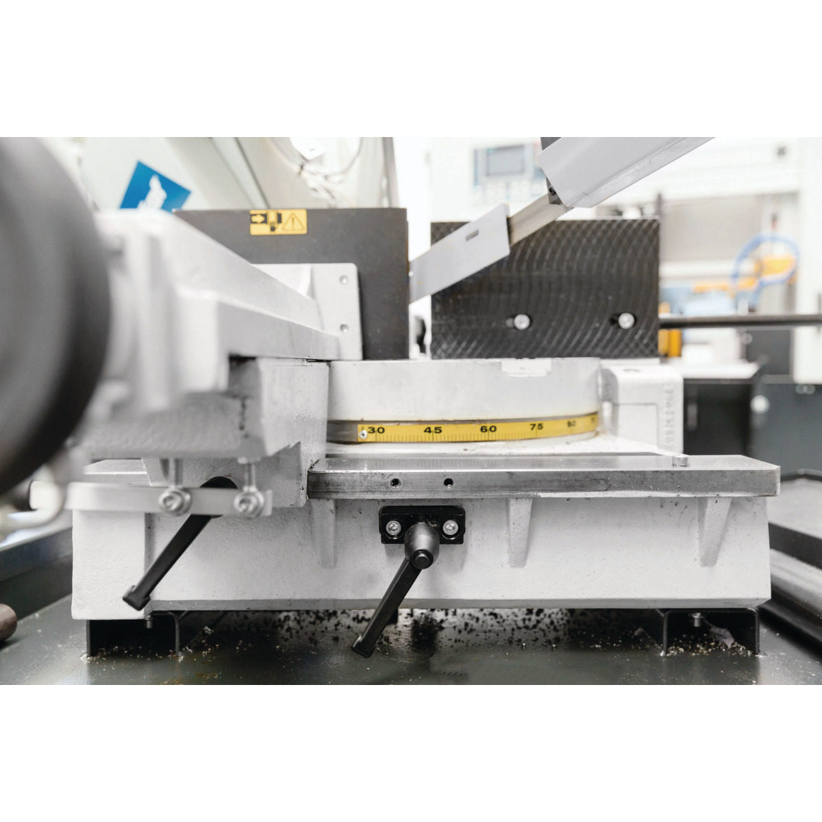 Metallkraft Manuelle Schwenkrahmen-Metallbandsäge BMBS 300 x 320 H-DG Produktbild img2 L