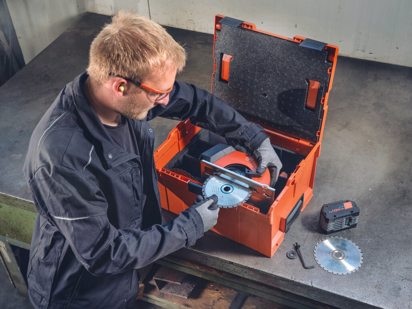 Fein Kompakte Akku-Handkreissäge für Metall F-IRON Cut 57 AS Produktbild img5 L