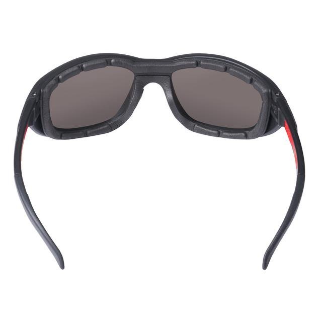 Milwaukee getönt, mit abnehmbarer Schaumstoffauflage Premium Schutzbrille Produktbild img4 L