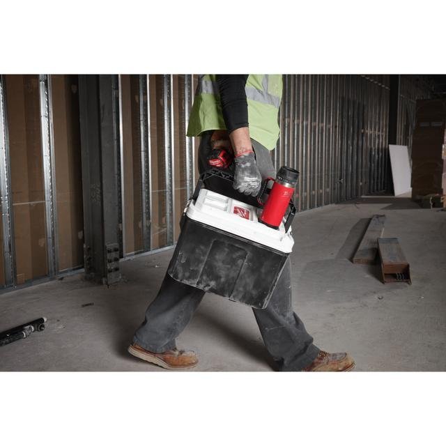 Milwaukee 530 ml mit Trinkdeckel, rot PACKOUT Isolierbecher mit Griff Produktbild img4 L