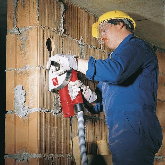 Milwaukee Mauernutfräse WCE30 Produktbild img6 L