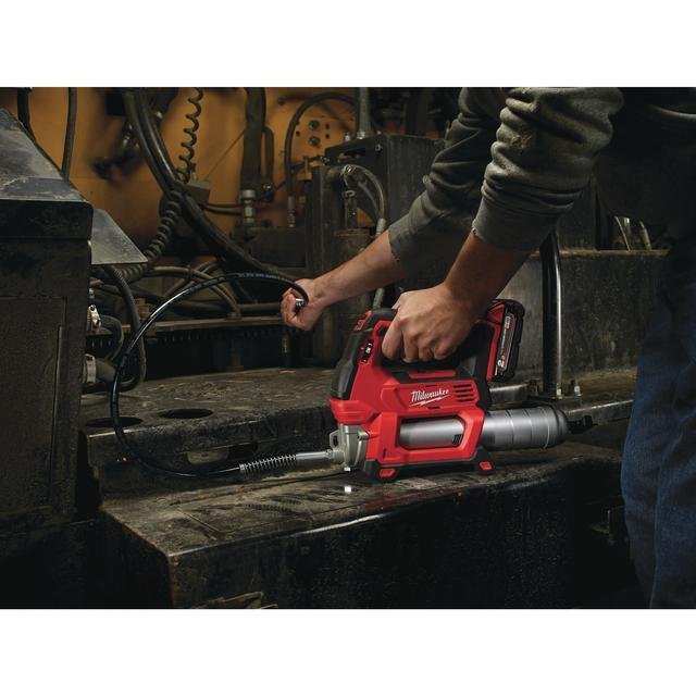Milwaukee Akku-Fettpresse M18GG-201C Produktbild img6 L
