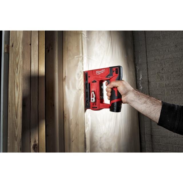 Milwaukee Akku-Tacker M12BST-202X Produktbild img7 L