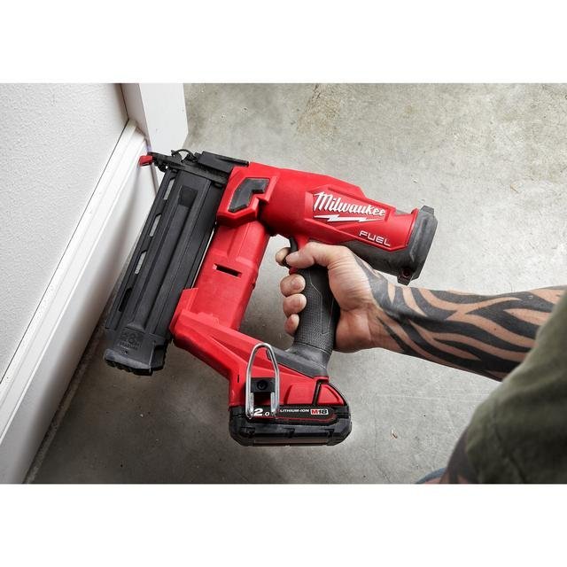 Milwaukee FUEL™ Akku-Nagler M18FN18GS-202X Produktbild img8 L