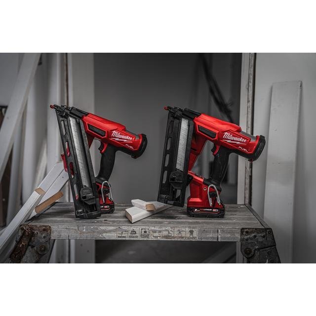 Milwaukee FUEL™ Akku-Nagler M18FN16GA-202X Produktbild img4 L