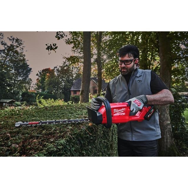 Milwaukee M18 FUEL™ Akku-Heckenschere 45 cm M18FHET45-802 Produktbild img1 L