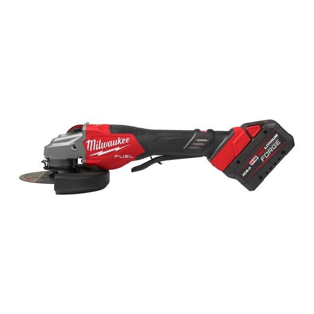 Milwaukee M18 FUEL™ Akku-Hochleistungswinkelschleifer 150 mm mit Bremse & Paddelschalter M18FHSAG150XPDB2-0X Produktbild img3 L