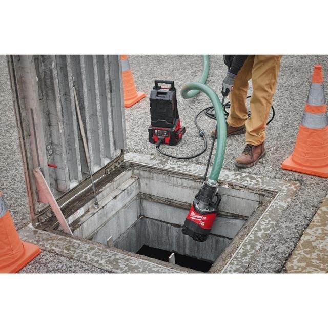 Milwaukee MX FUEL™ Akku-Tauchpumpe MXFSMP2-0 Produktbild img5 L