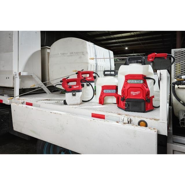 Milwaukee M18™ Switch Tank™ Akku-Rucksack-Sprühgerät M18BBPFP2-301 Produktbild img1 L