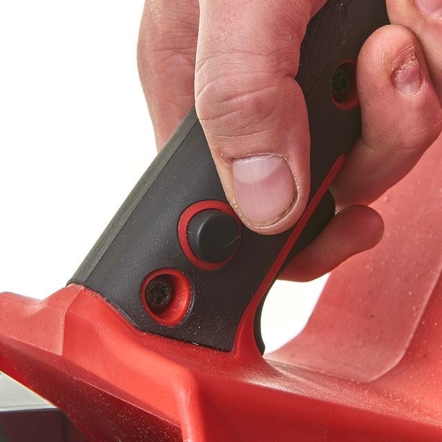 Milwaukee M18 FUEL™ Akku-Kettensäge 40-cm-Schwert M18FCHS-122 Produktbild img5 L