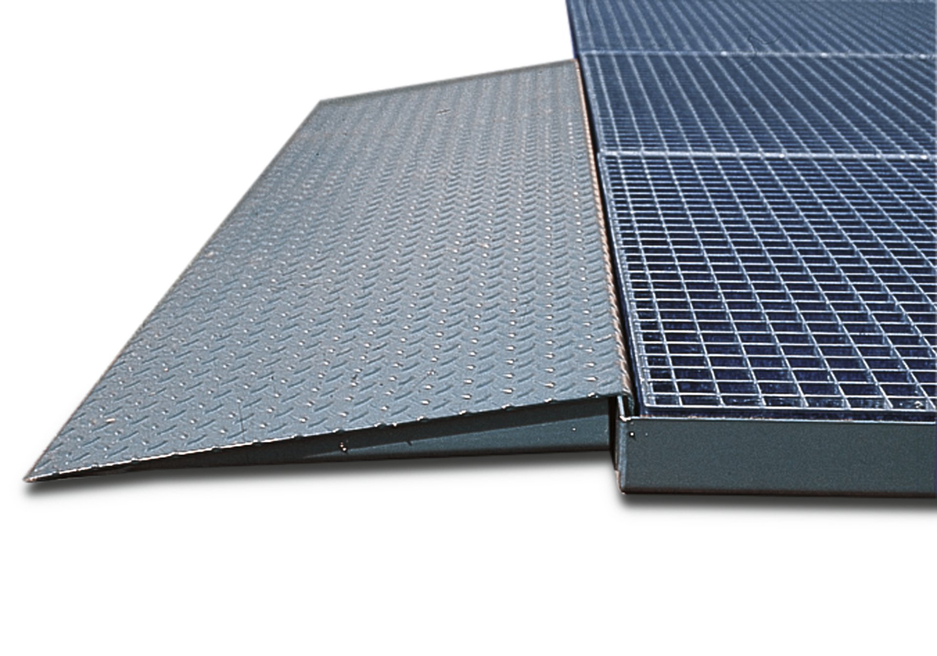 Auffahrrampe, verzinkter Stahl, Maße 2820x720x78 mm Produktbild img1 L