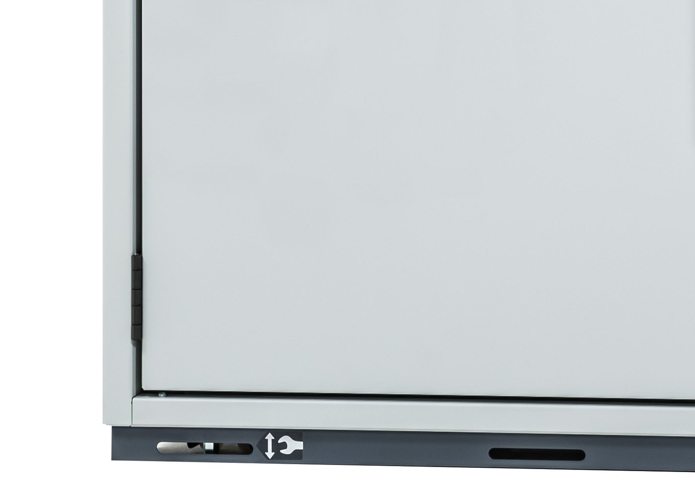 asecos Rollen mit Sockelblende für für Sicherheitsschränke UB90/UB30, pulverbeschichtetes Stahlblech Schiefergrau RAL 7015, Breite 1400 mm Produktbild img1 L