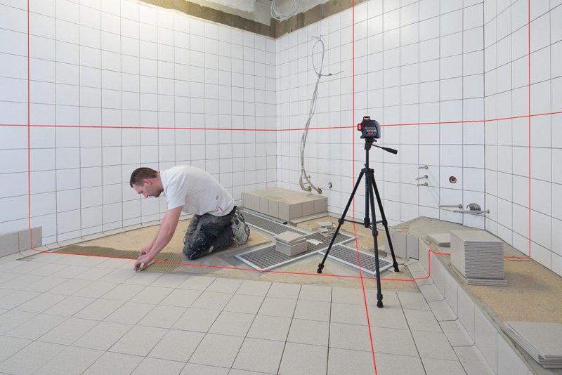 Bosch Linienlaser GLL 3-80, mit 4 x 1,5 V-LR6-Batterie Produktbild img6 L