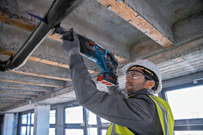 Bosch Akku-Säbelsäge BITURBO GSA 18V-28, in L-BOXX 238 mit Säbelsägeblatt Produktbild img4 L