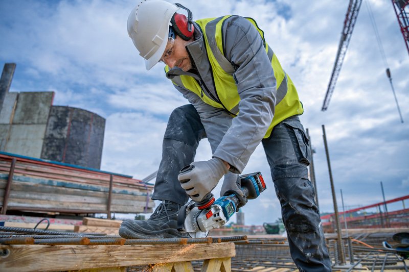 Akku-Winkelschleifer BITURBO GWS 18V-15 PSC, im Karton Produktbild img4 L