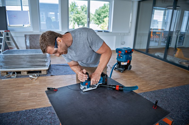 Combo Kit Set mit 4x 18V-Werkzeugen: GSR, GKT, GST, GEX, 3x Akku Produktbild img20 L