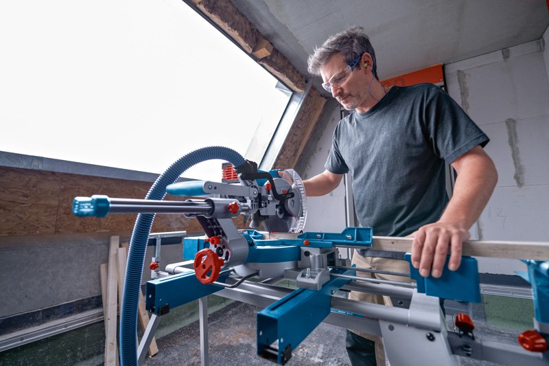 Bosch Akku-Kapp- und Gehrungssäge BITURBO GCM 18V-216 D Produktbild img6 L