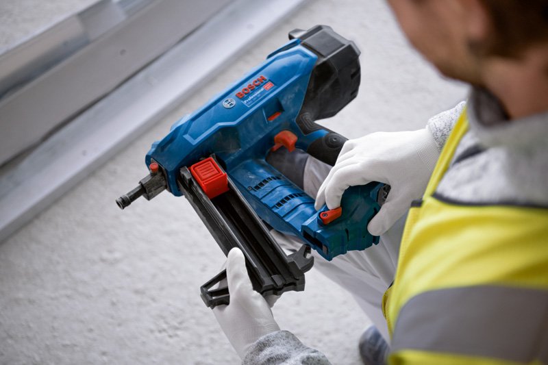 Bosch Akku-Betonnagler GNB 18V-38 Varianten Produktbild img5 L