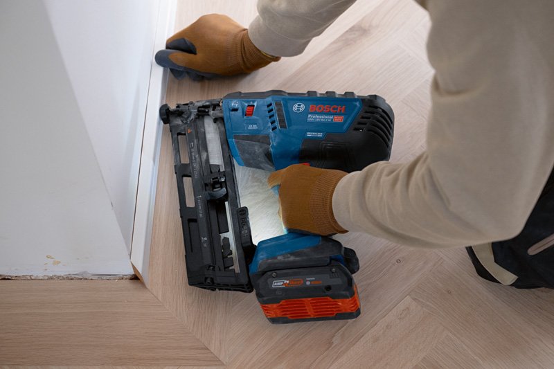 Bosch Akku-Holznagler GNH 18V-64-2 M Varianten Produktbild img4 L
