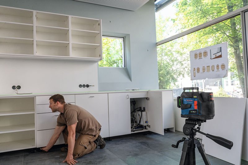 Bosch Linienlaser GLL 12V-100-33 CG, 1 x Akku GBA 12V 2.0Ah, L-BOXX 13 Produktbild img6 L