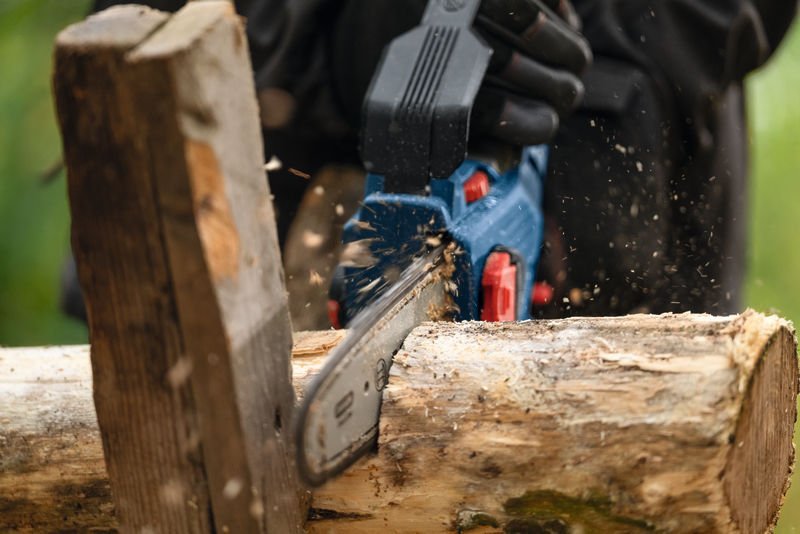 Bosch Akku-Astsäge GKE 18V-20 Produktbild img7 L