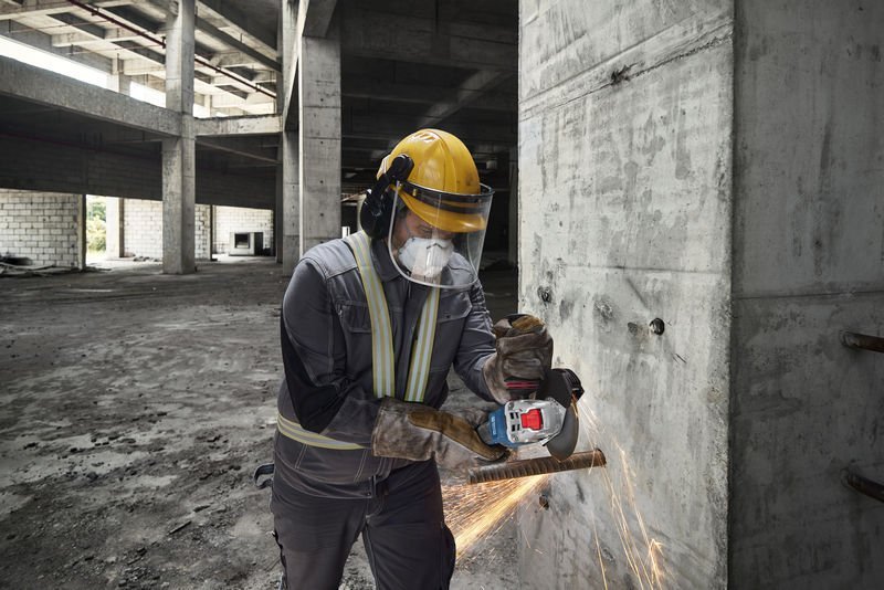 Bosch Winkelschleifer mit X-LOCK GWX 18V-11 S in L-BOXX Produktbild img3 L