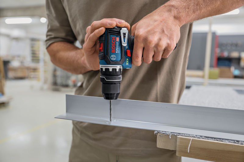 Bosch Schrauber GSR 12V-32 FC, div. Aufsätze, Zusatzhandgriff, Tiefenanschlag, L-BOXX Produktbild img9 L
