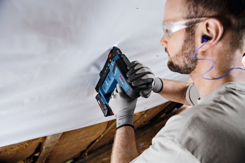 Bosch Akku-Holzklammerer GTH 18V-14 Varianten Produktbild img6 L