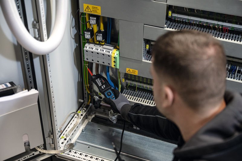 Bosch EXPERT Spannungsprüfer EXVT 1000-17 Produktbild img11 L