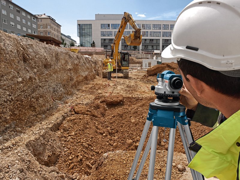 Bosch Optisches Nivelliergerät GOL 26 G, mit Baustativ BT160, Messstab GR 500 Produktbild img3 L