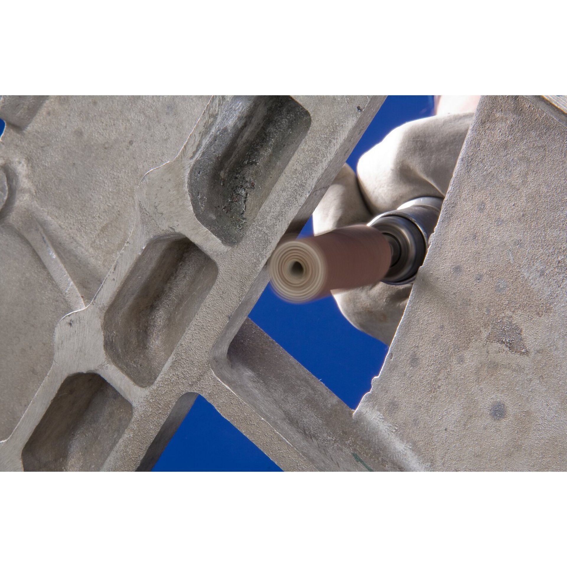 PFERD TOOLS POLIROLL PR zylindrische Schleifrollen Ø 12x25 mm Bohrung Ø 3 mm Korund A80 Produktbild img2 L