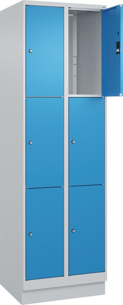 Fächerschrank CLASSIC B600xT500xH1950 mm RAL 7035/5012, 2x3 Fächermit 100 mm hohem Sockel Produktbild img1 L