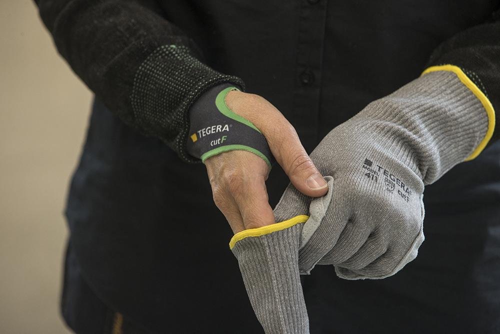 Schnittschutzhandschuh TEGERA® 411 Produktbild img3 L