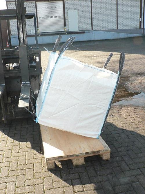 BigBag Tragkraft 1350 kg 4 Hebe-/2 Bodenschl. Produktbild img2 L