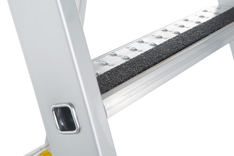 Zarges Stufenstehleiter, gebördelt R13 step B Produktbild img2 L