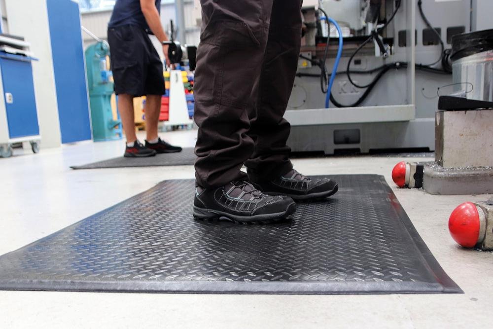 Arbeitsplatzbodenbelag Orthomat® Comfort Plus Produktbild img2 L