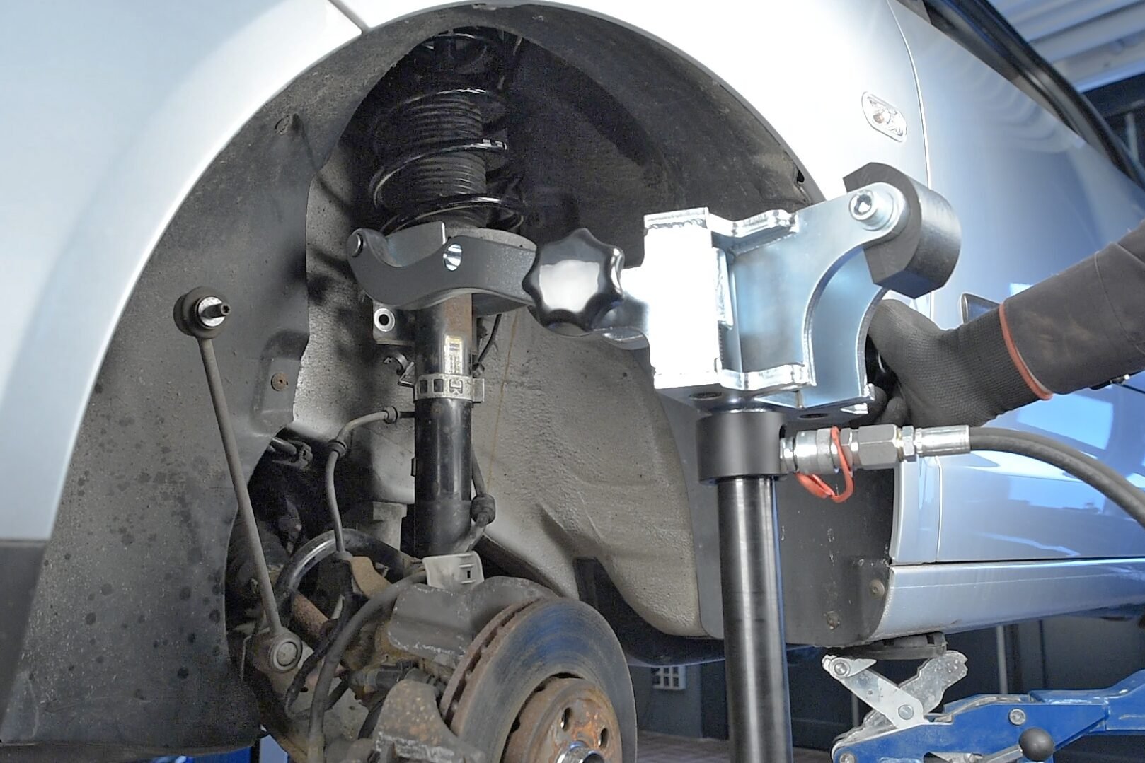VIGOR Hydraulischer Federspanner ∙ mit 10 Federteller ∙ V4476N ∙ 16-teilig ∙ Anzahl Werkzeuge: 16 Produktbild img7 L