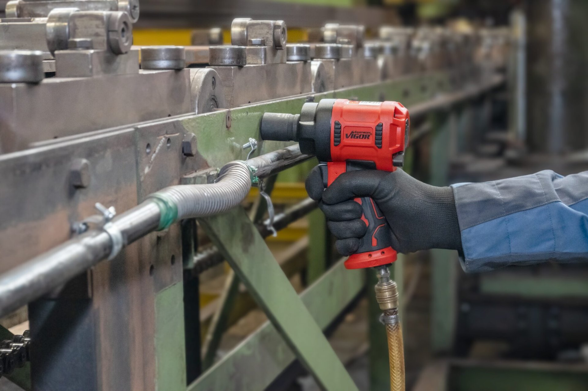 VIGOR Mini Schlagschrauber ∙ V5671N ∙ Lösemoment maximal [Nm]: 1200 Nm ∙ 1/2 Zoll (12,5 mm) Vierkant massiv ∙ Jumbohammer-Schlagwerk Produktbild img2 L
