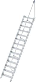Alu-Treppe 60 Grad 14 Stufen B 800 mm lichte Höhe 3400 mm Ausladung 2161 mm Produktbild