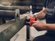 Fein Permanentmagnet mit einer maximalen Haltekraft von 7 800 N VersaMAG Produktbild img2 S